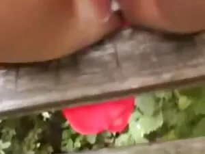 好奇心旺盛な記者が並んで 女性 専用 セ ...