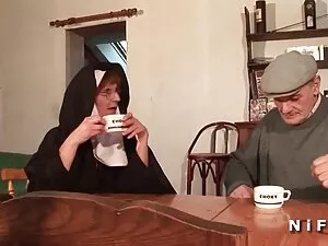 沈黙の中で振動-シーン3 エロ 動画 女 ...