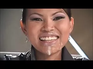 恐竜金髪Alisia食べる巨大な黒Coc ...